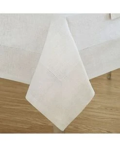 Villeroy & Boch New Wave Metallic Border Linen Tablecloth, 70 X 96 -Villeroy & Boch Shop 17601470 fpx