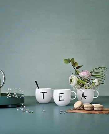 Villeroy & Boch CLOSEOUT! Porcelain Letter Mug 5 Villeroy & Boch CLOSEOUT! Porcelain Letter Mug - Image 3